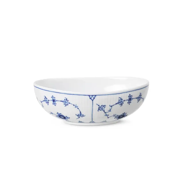 Kgl. Porcelæn Musselmalet Riflet oval skål 37 cl håndmalet