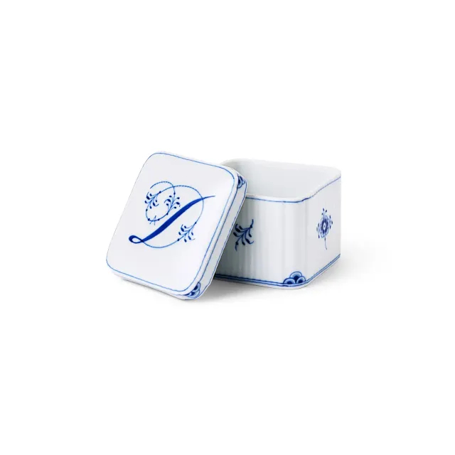 Kgl. Porcelæn Alfabet bonbonniere D 13 cl porcelæn