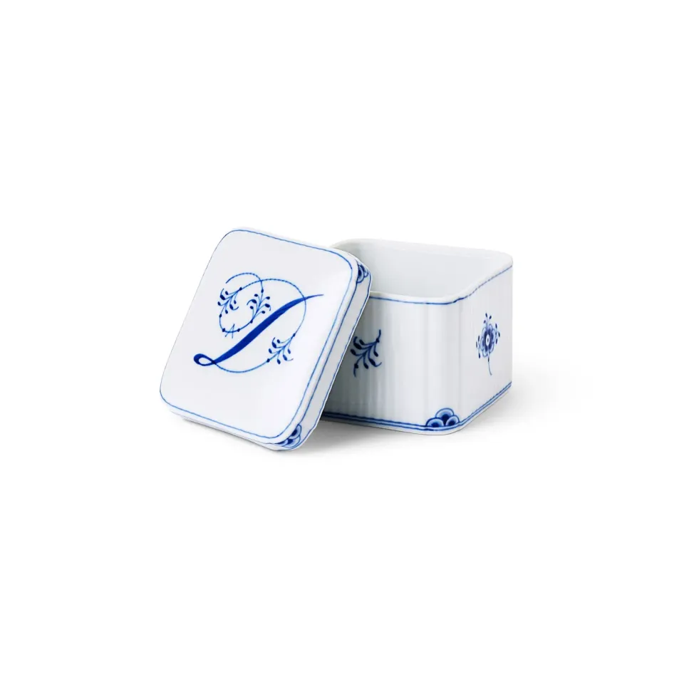Kgl. Porcelæn Alfabet bonbonniere D 13 cl porcelæn