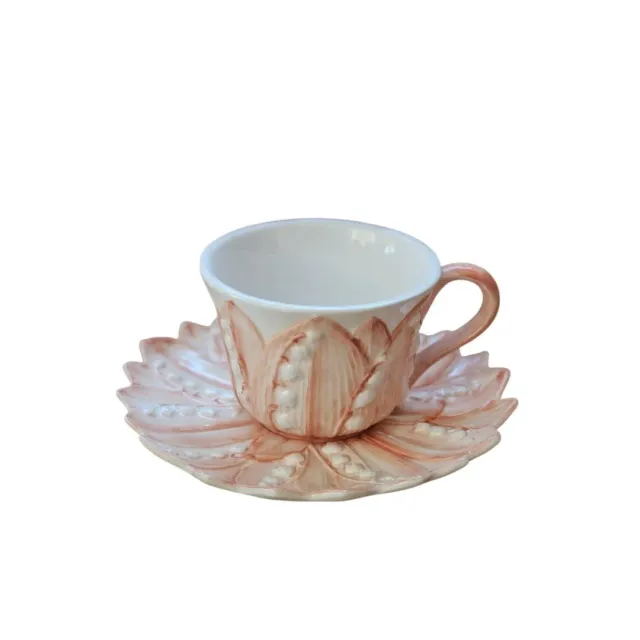 Les Ottomans Lily of the Valley kop underkop rosa