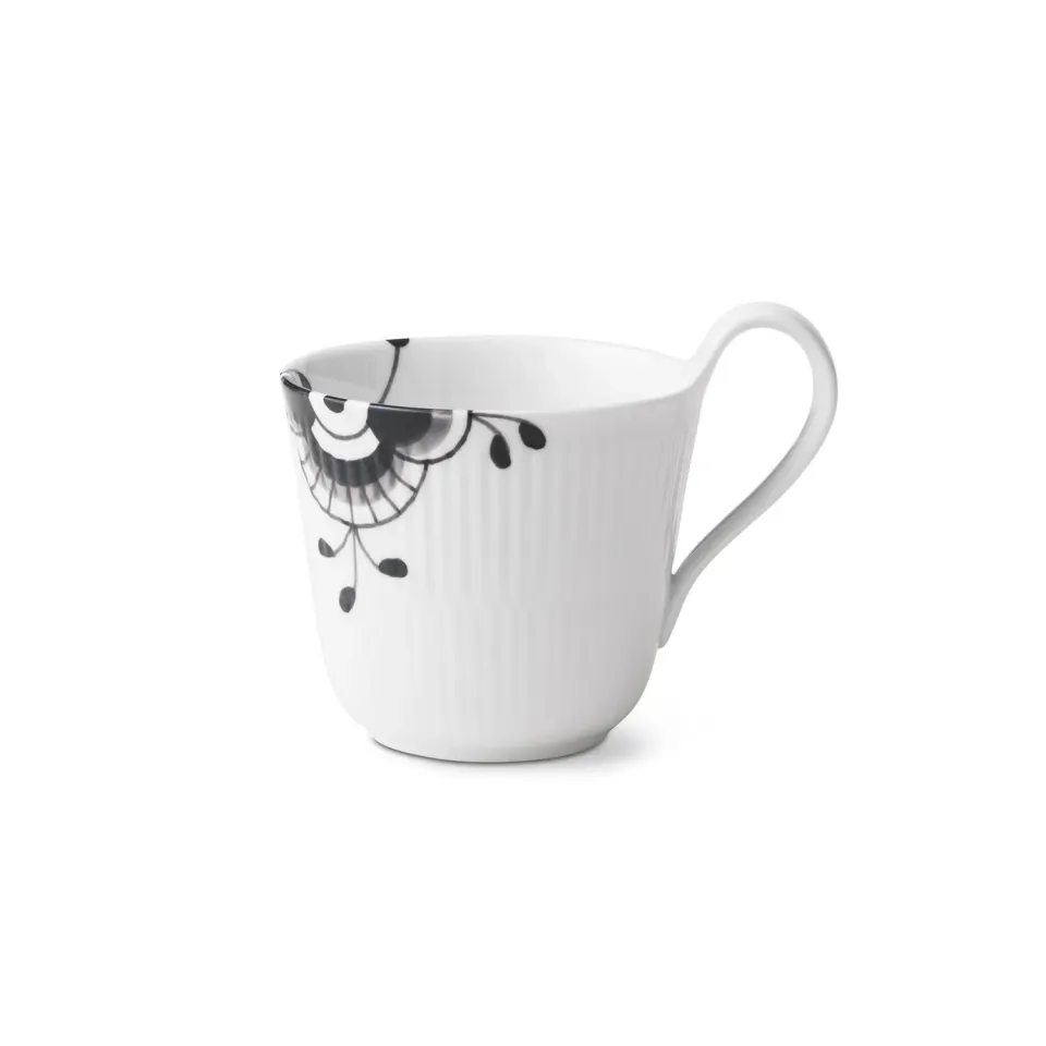 Royal Copenhagen Sort Mega Riflet kop 33 cl højhankskop