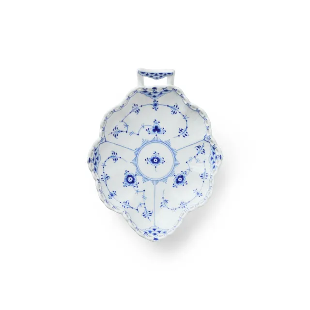 Royal Copenhagen Musselmalet Helblonde fad bladformet 18,5 cm porcelæn