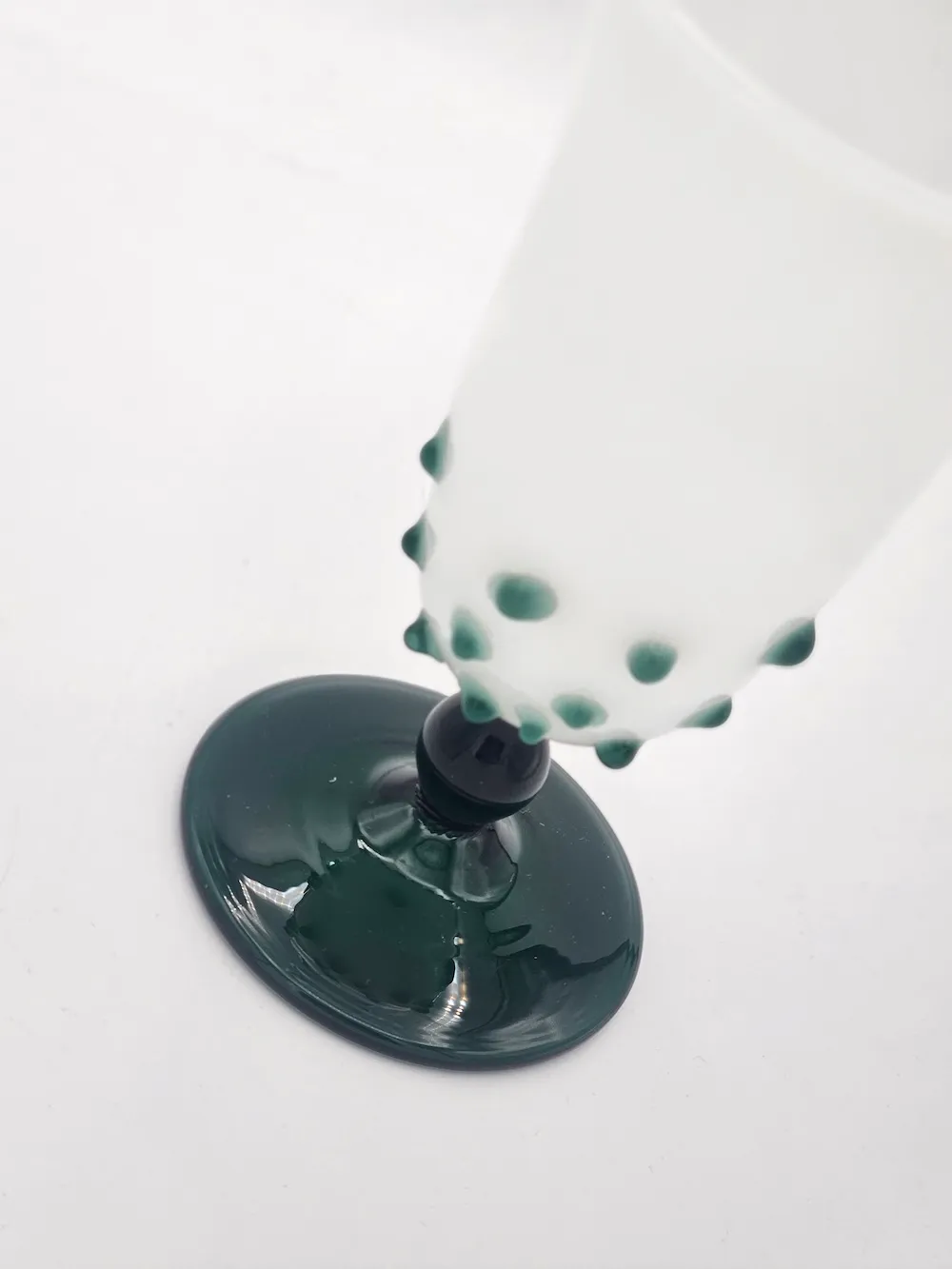 Les Ottomans Green Dots glas grønne prikker