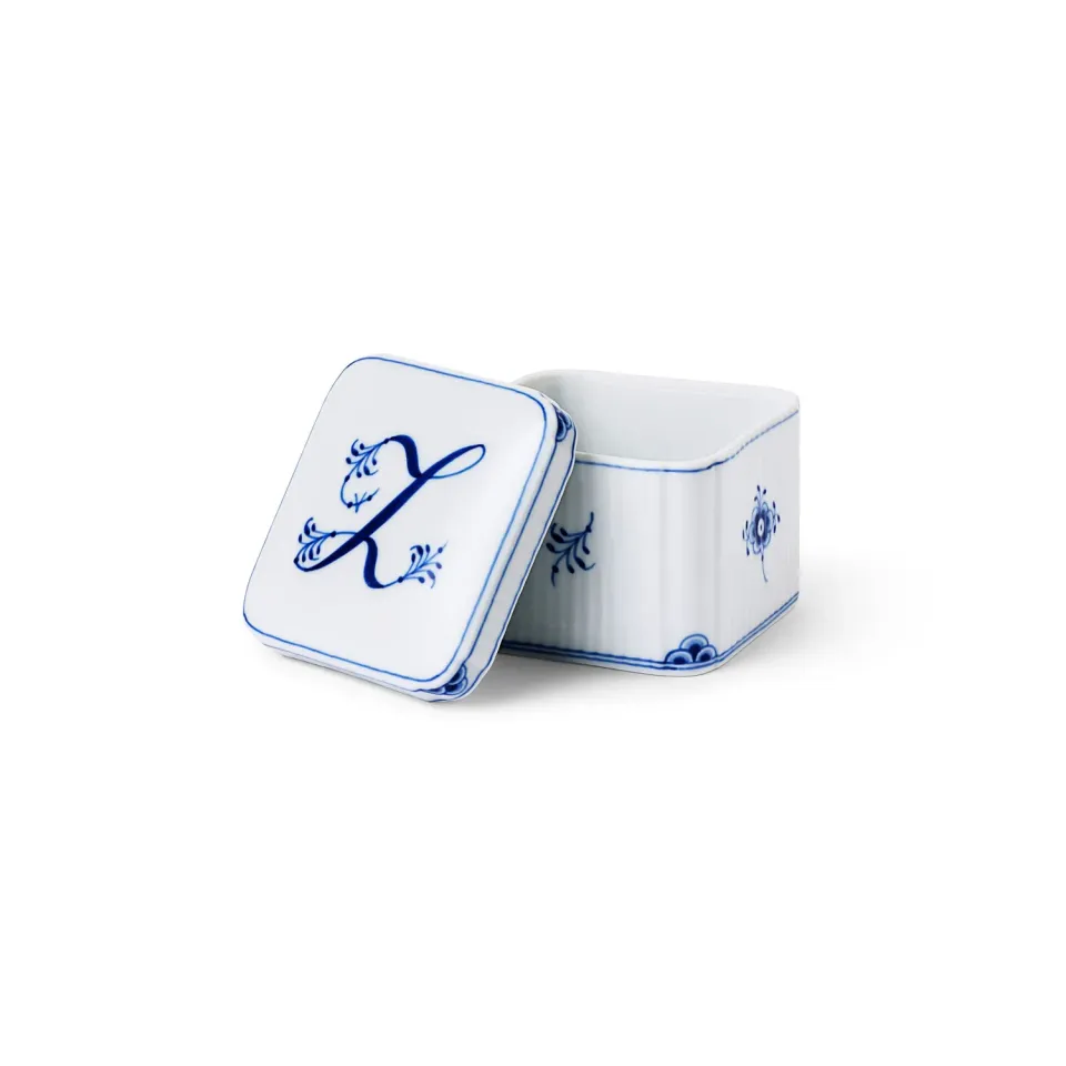 Royal Copenhagen Alfabet bonbonniere Z 13 cl