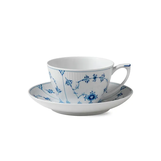 Kgl. Porcelæn Musselmalet Riflet kop underkop 28 cl