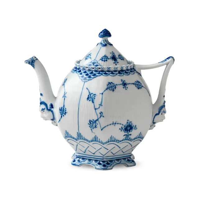 Kgl. Porcelæn Musselmalet Helblonde tekande 100 cl
